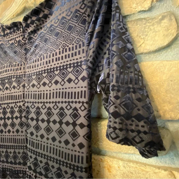 Meadow Rue Anthropologie Women's Velvet Midi Print Feminine Black small pretty! - Picture 13 of 14